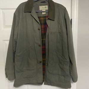 Durable LL Bean chore/field coat! Great quality very warm!